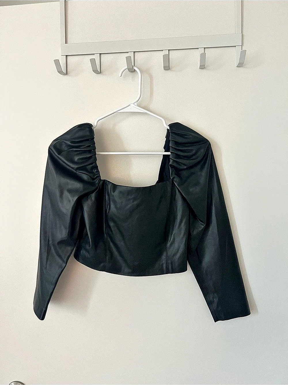 Alice + Olivia Francesca Vegan Leather Puff-Sleeve Top Black